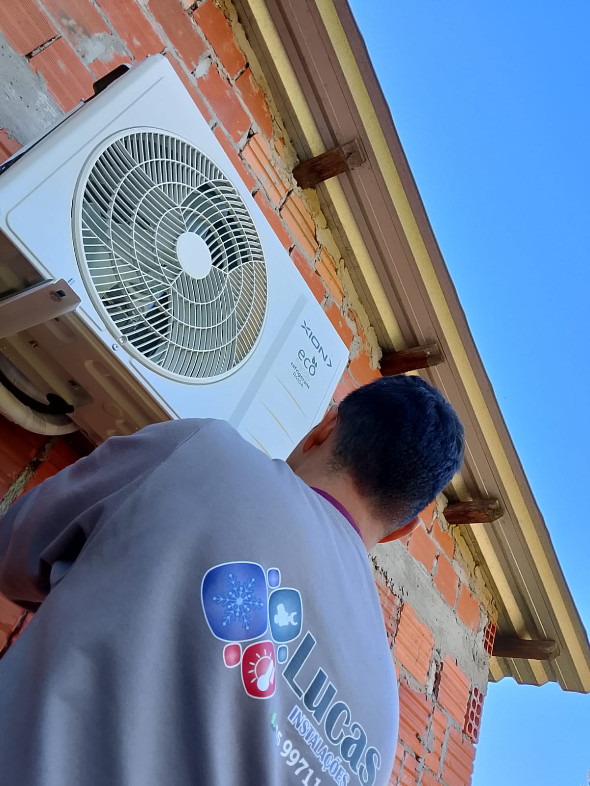 Atendimento Técnico de Ar-Condicionado